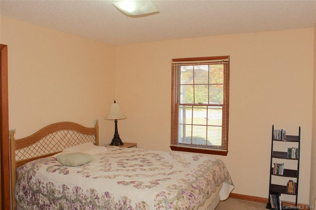 158 Melissa Lane - Photo 15