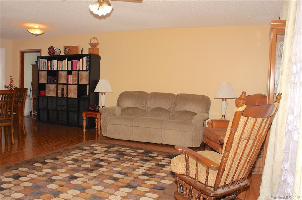158 Melissa Lane - Photo 7