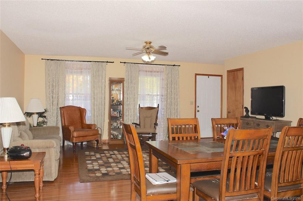 158 Melissa Lane - Photo 8