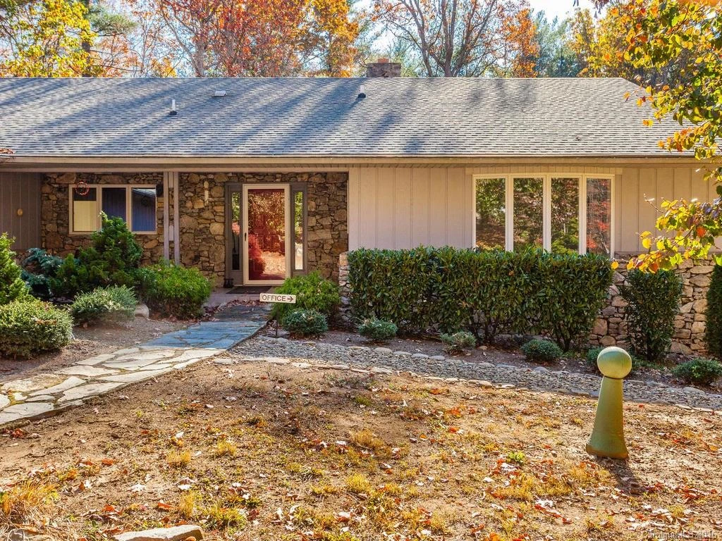 45 Pentland Hills Drive