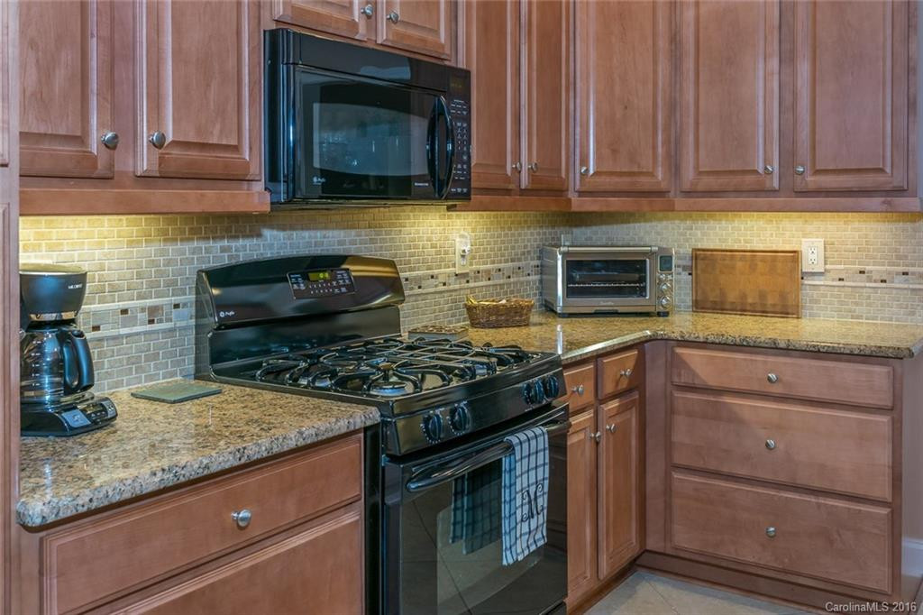 203 Waterside Drive #11 - Photo 9