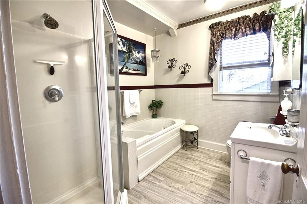 106 Kingsgate Road - Photo 15
