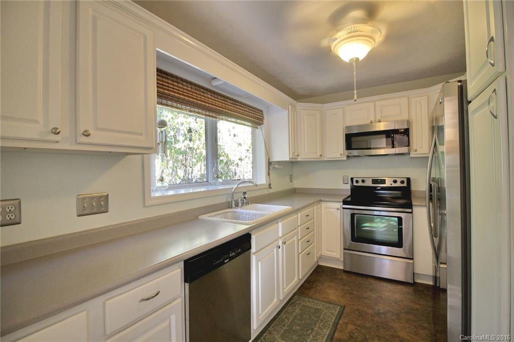 106 Kingsgate Road - Photo 8