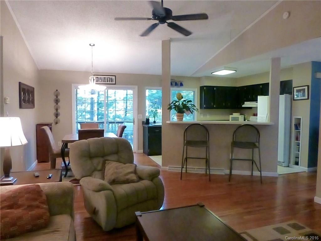 11 Maybury Court - Photo 2