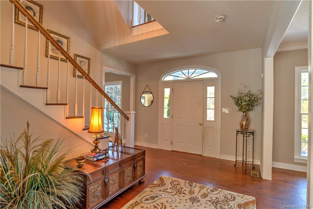55 Foster Estate Drive - Photo 2