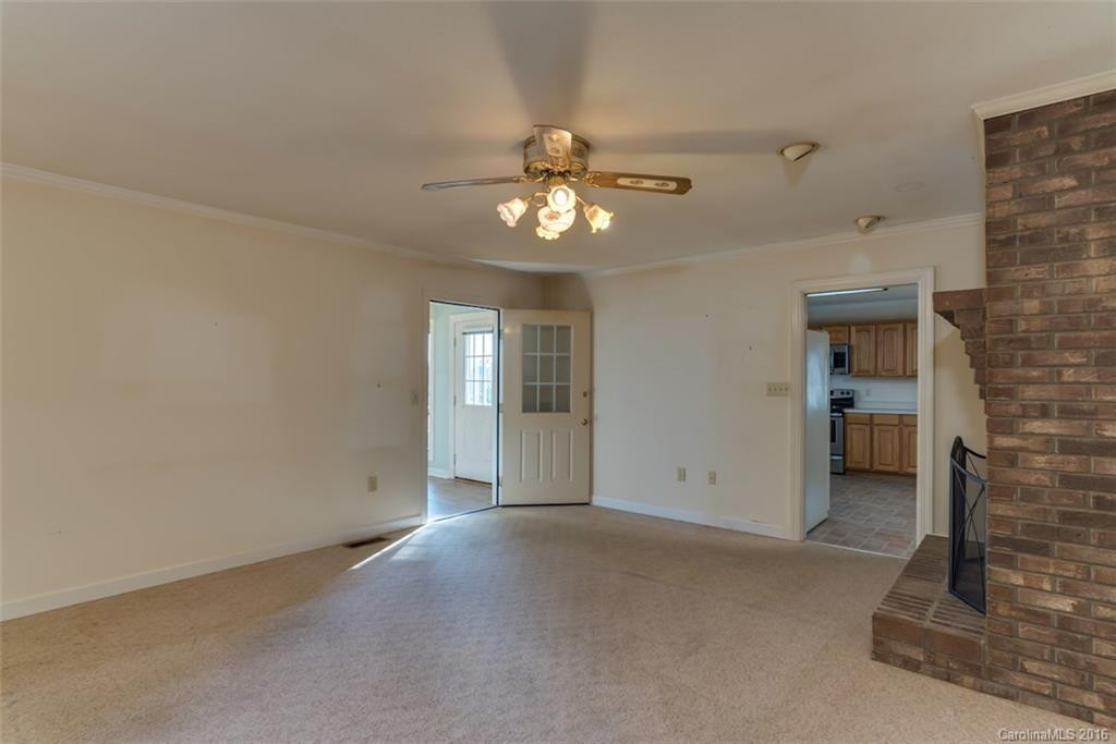 117 Spring Lake Drive - Photo 12