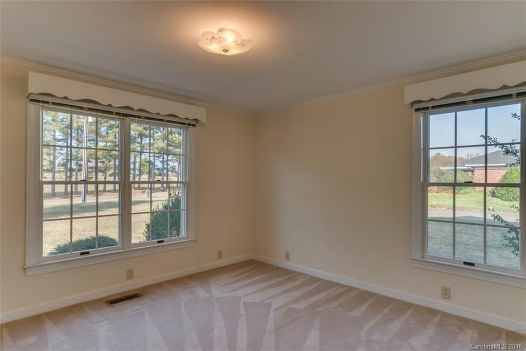 117 Spring Lake Drive - Photo 16