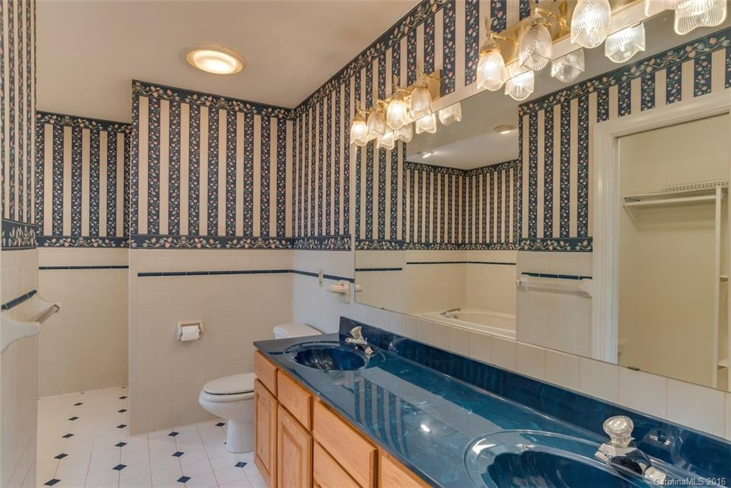 117 Spring Lake Drive - Photo 19