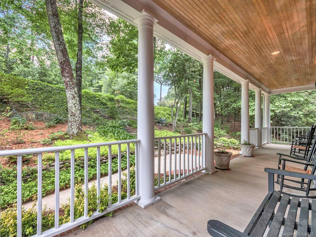 109 Scenic Drive - Photo 2