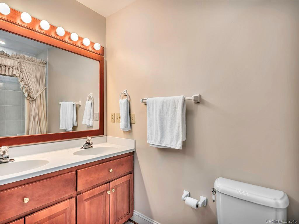 109 Scenic Drive - Photo 13