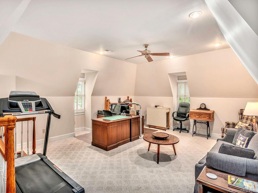 109 Scenic Drive - Photo 18