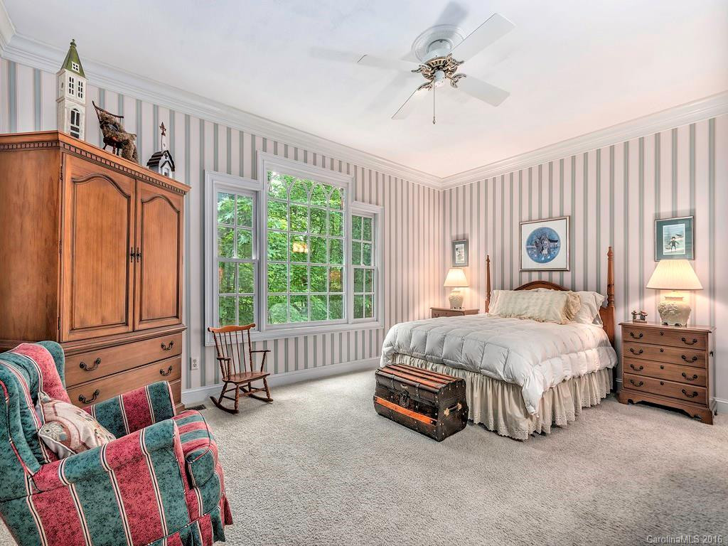 109 Scenic Drive - Photo 10