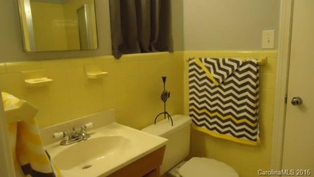 1045 Mountain View Street - Photo 11