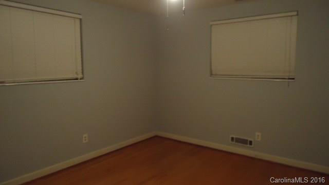 1045 Mountain View Street - Photo 9