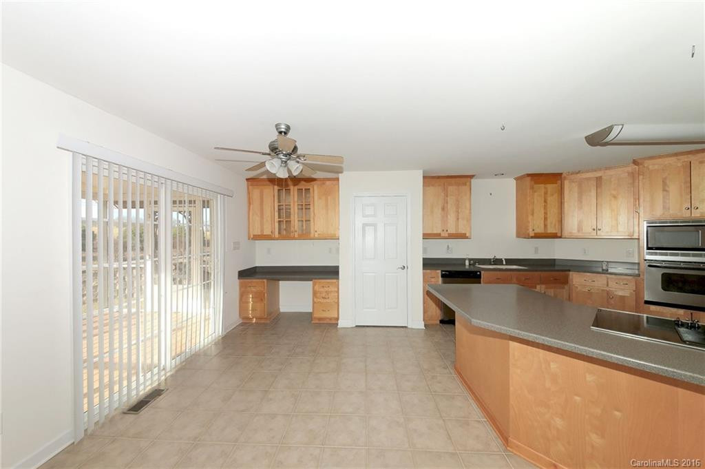 91 Lewis Creek Drive #17 - Photo 6