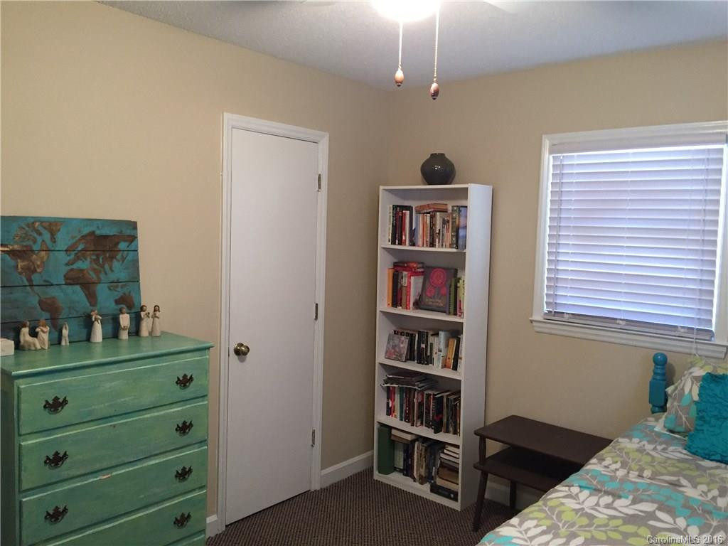275 Carolina Avenue - Photo 14