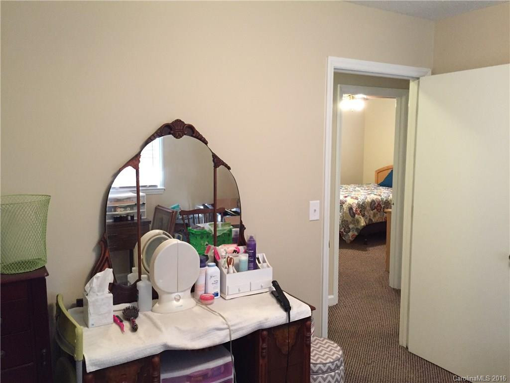 275 Carolina Avenue - Photo 17