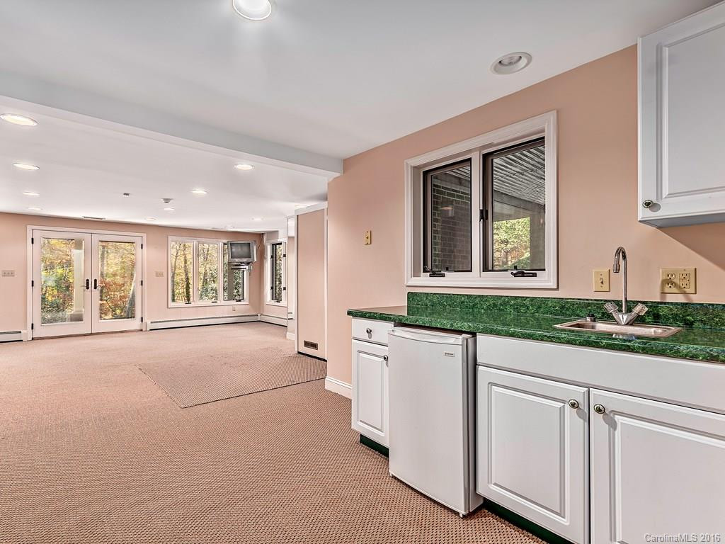 32 Pine Tree Circle - Photo 19
