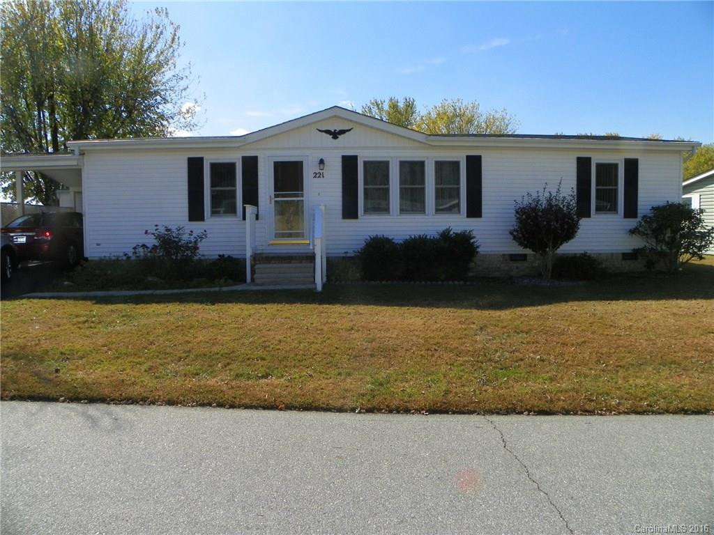 221 Cranbrook Circle #19