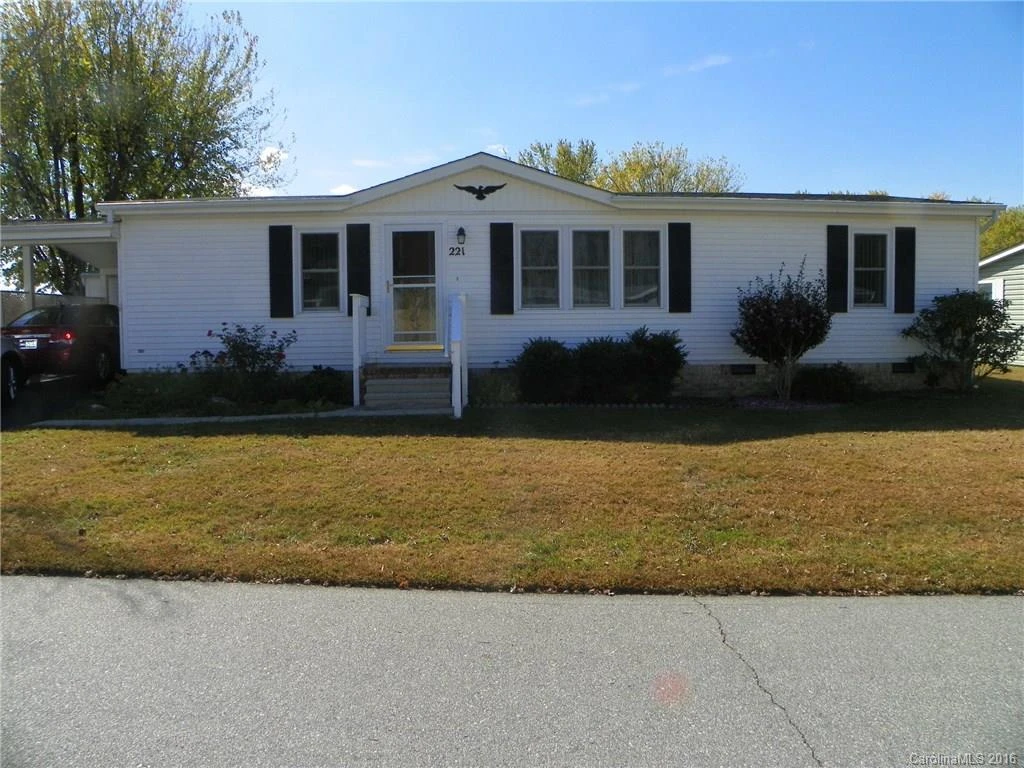 221 Cranbrook Circle #19
