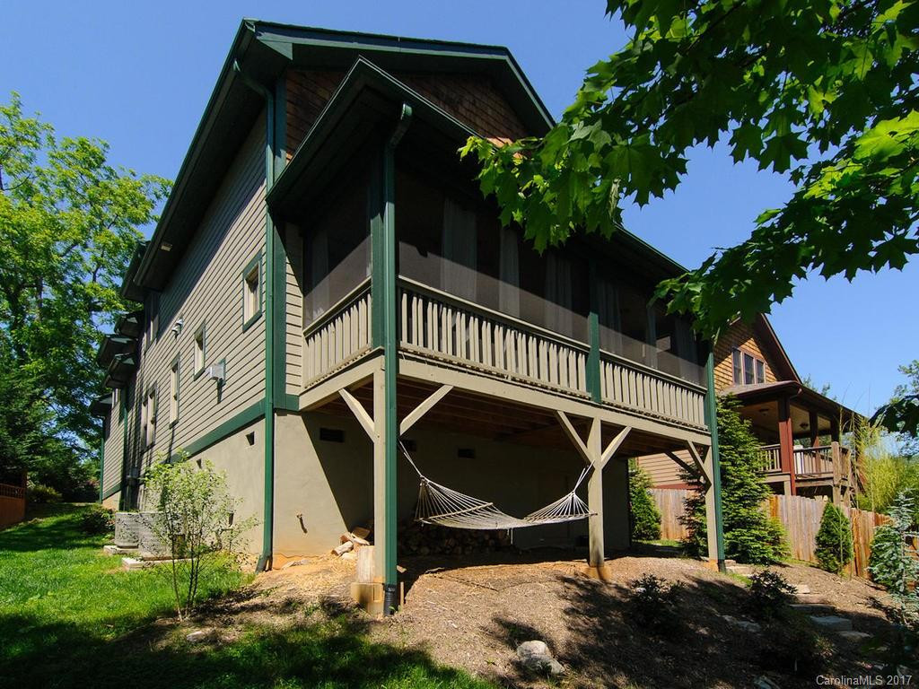 524 Clearview Terrace