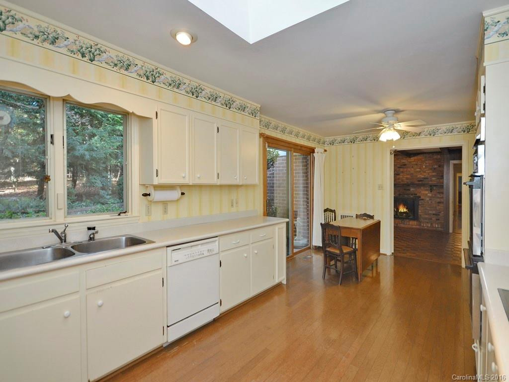 129 Stuyvesant Road - Photo 11