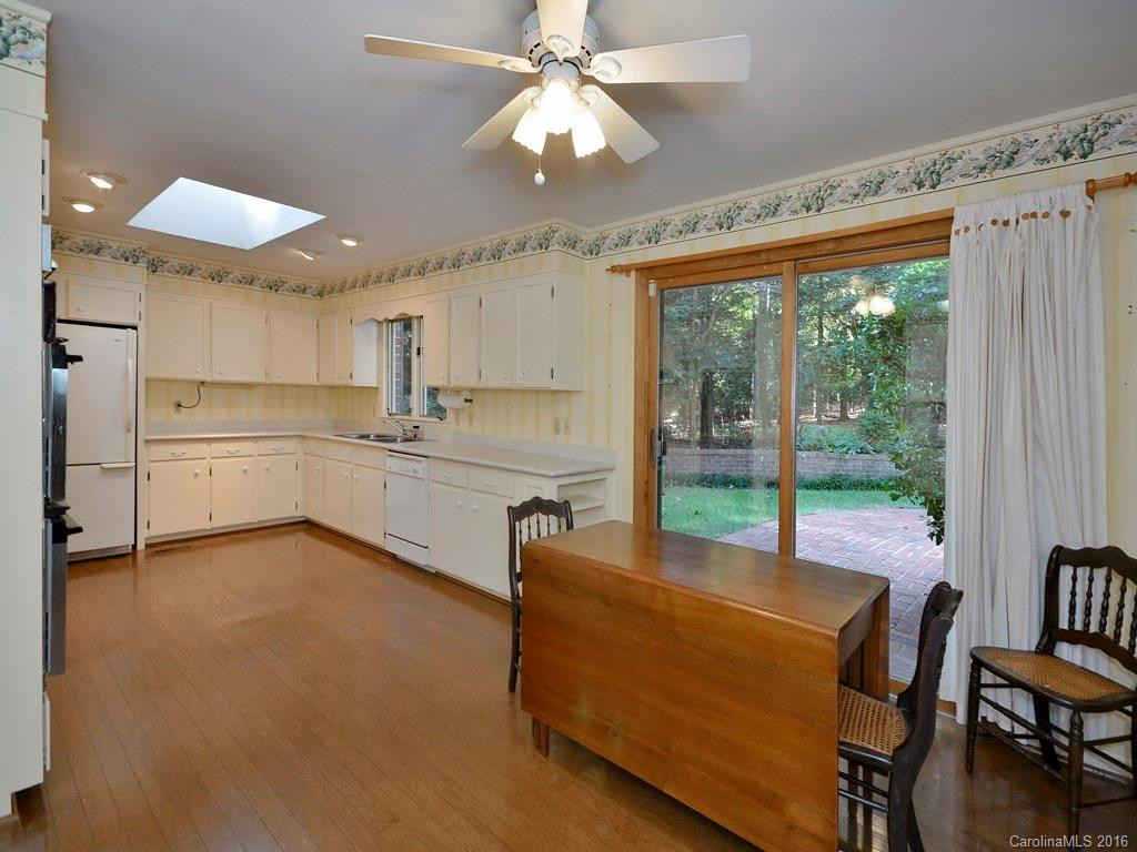 129 Stuyvesant Road - Photo 9