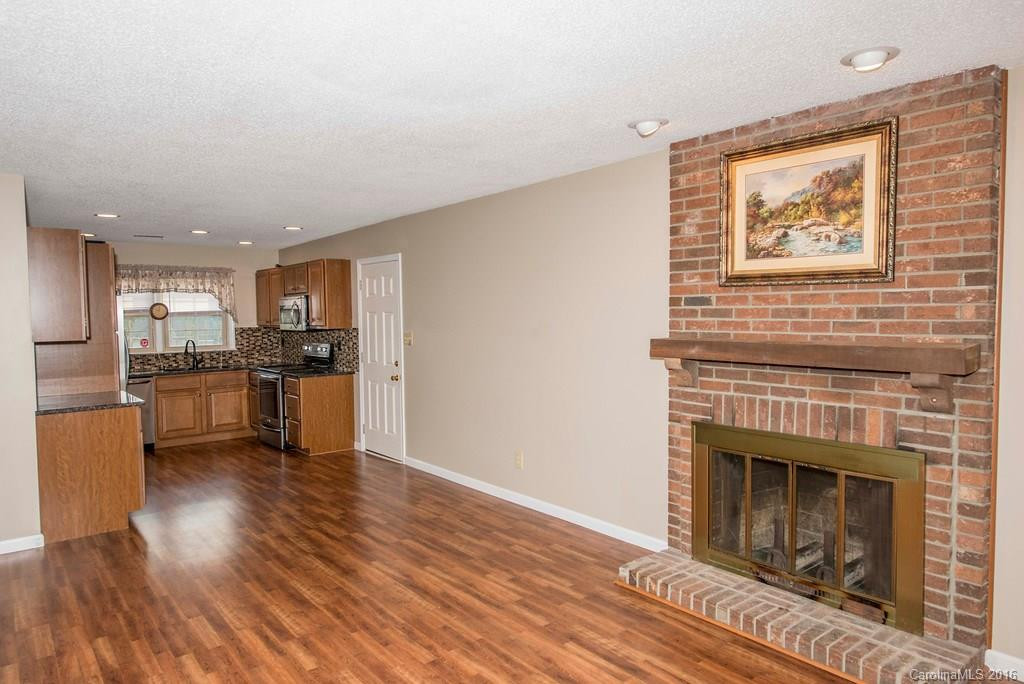 103 Scottlynn Court - Photo 5