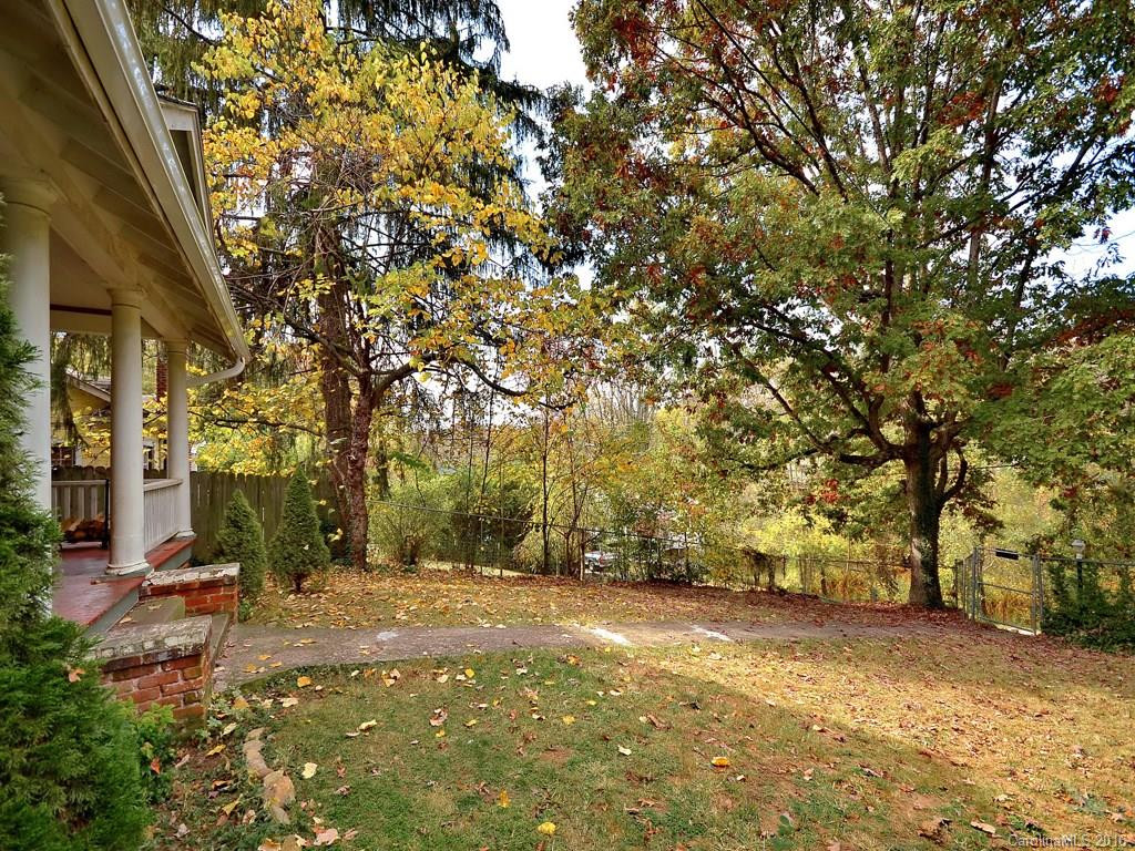 79 Houston Street - Photo 2