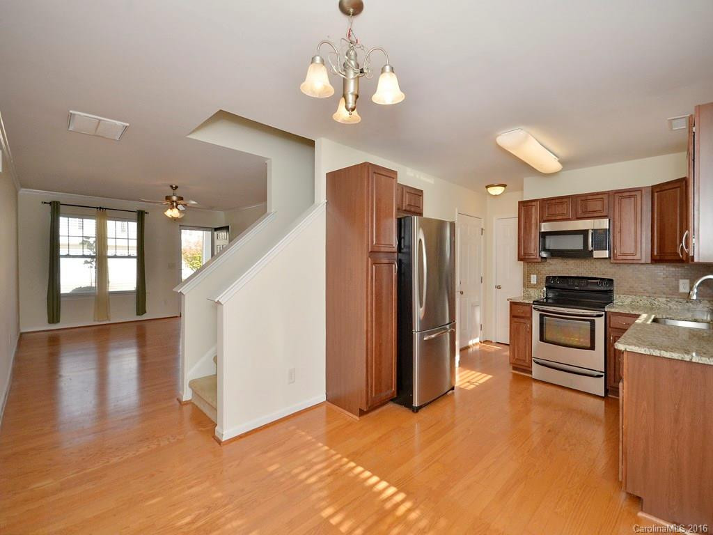 48 Amersham Lane #D-20 - Photo 5