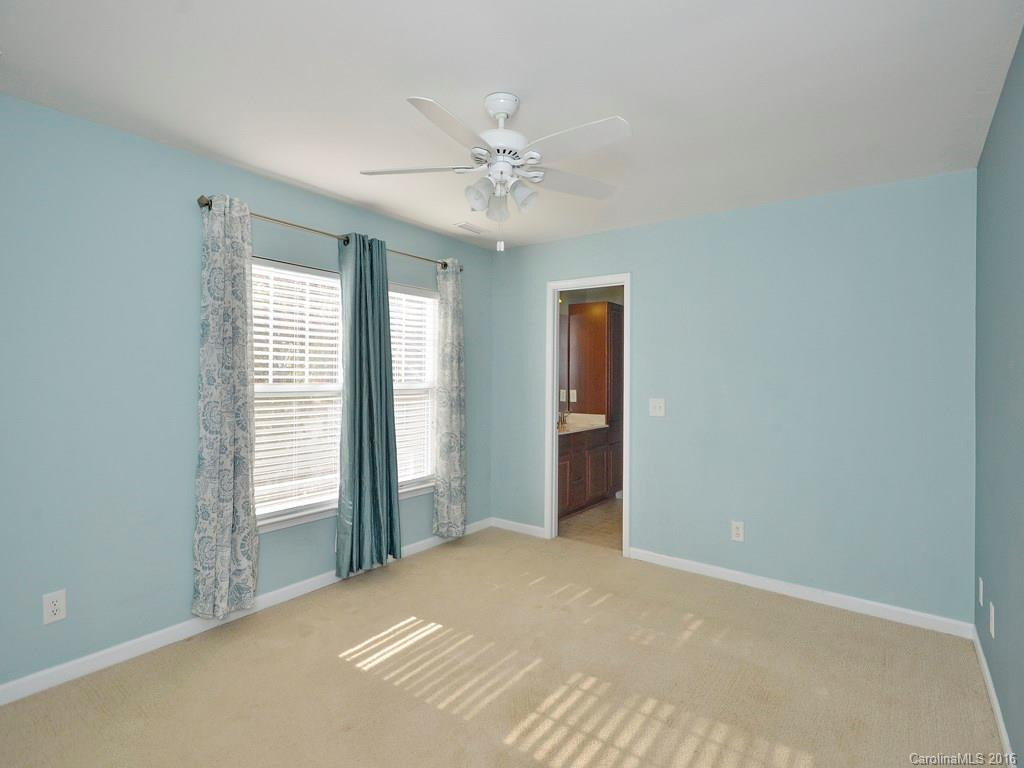 48 Amersham Lane #D-20 - Photo 10