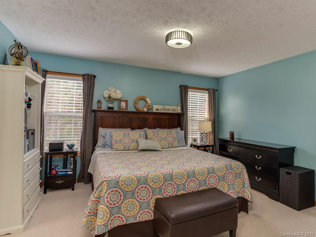 8 High Mountain Lane - Photo 13