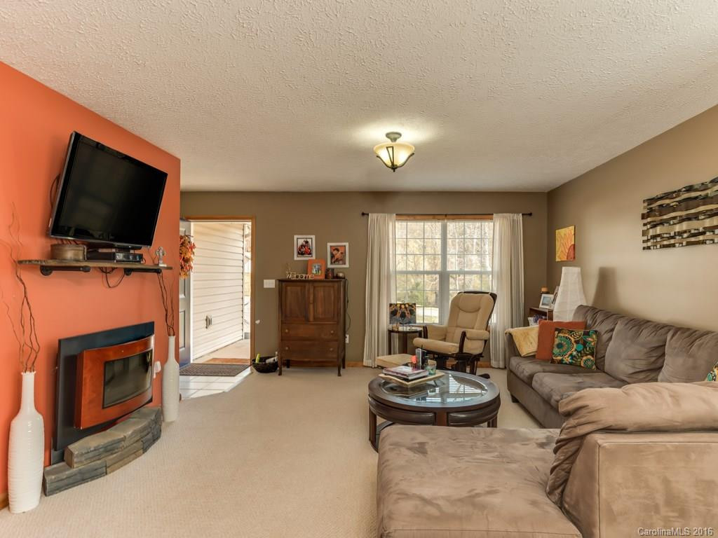 8 High Mountain Lane - Photo 4