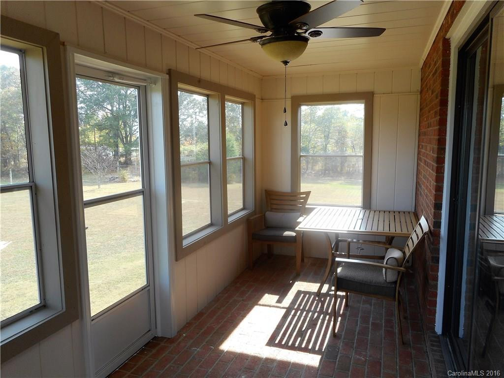 161 Columbus Drive - Photo 9