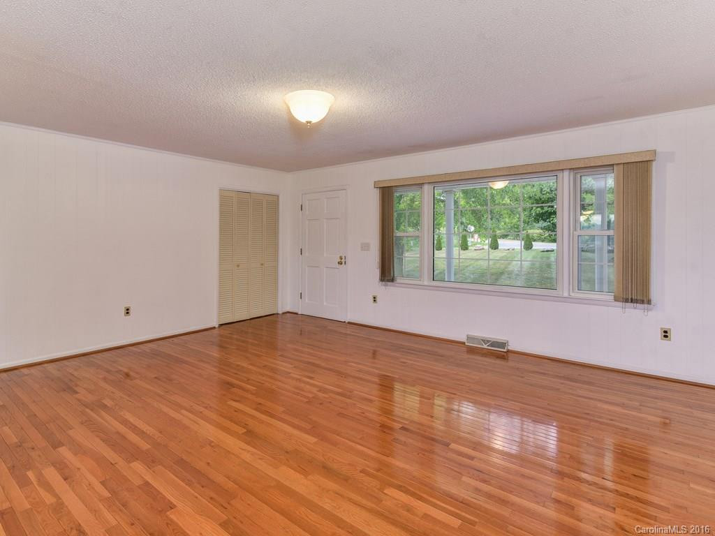 130 Ivy Hill Road - Photo 4