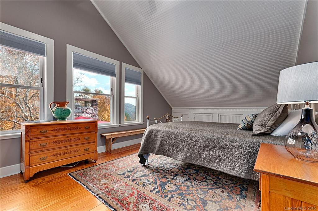 290 Winterberry Drive - Photo 13