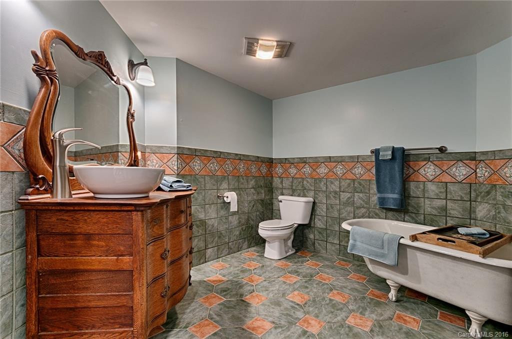 290 Winterberry Drive - Photo 17