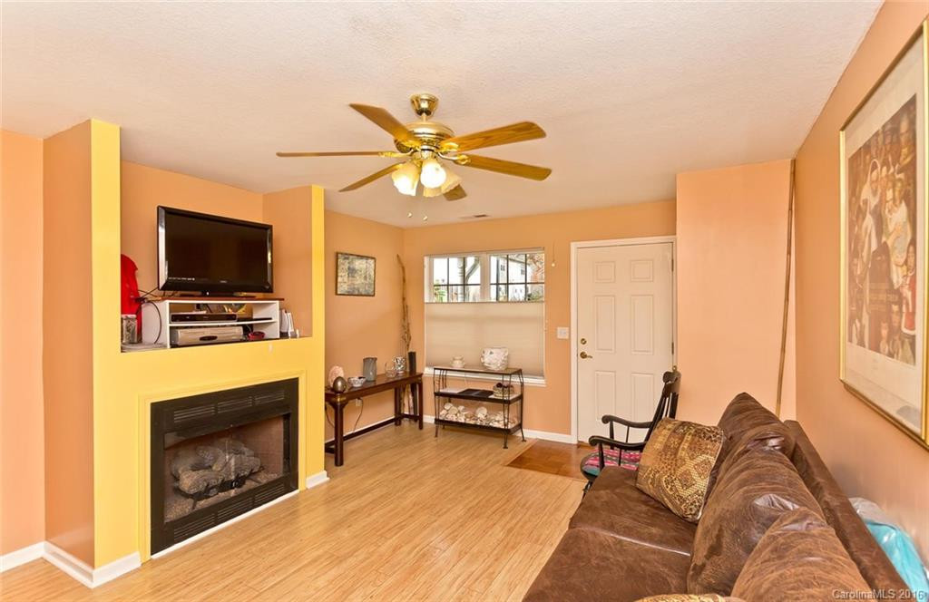 115 Stafford Court #115 - Photo 4