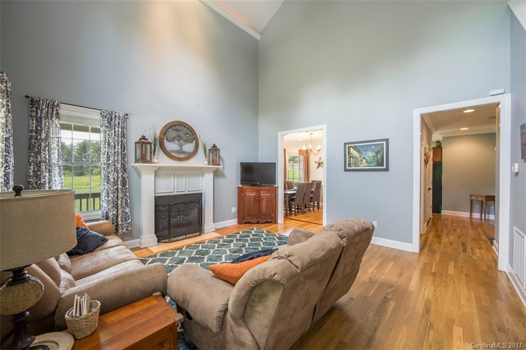 130 Triple Creek Drive - Photo 2