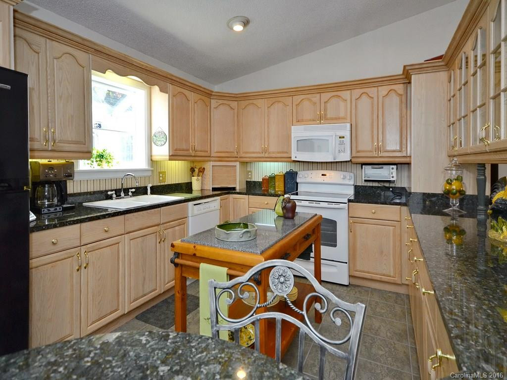 71 Reserve Drive - Photo 8