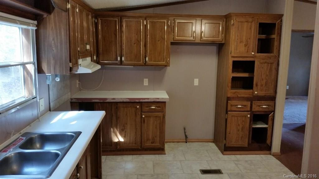 76 Pleasant Ridge Road - Photo 4