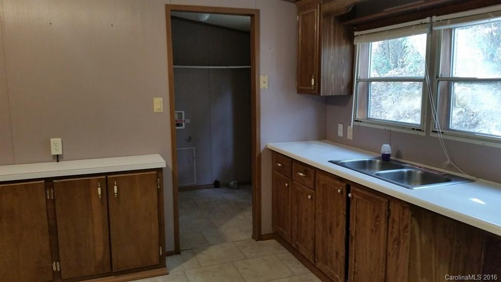 76 Pleasant Ridge Road - Photo 5
