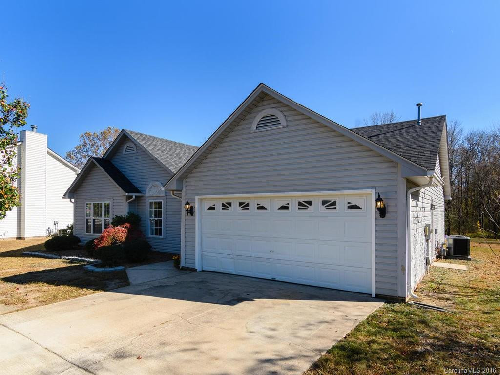 1042 Thorncrest Drive