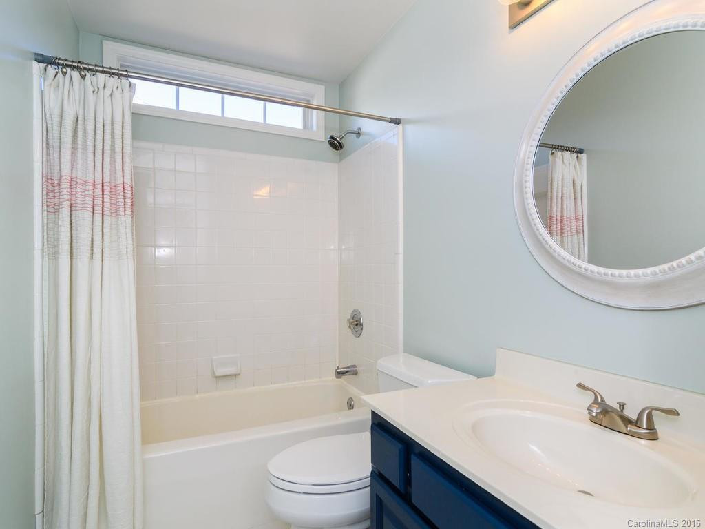 1042 Thorncrest Drive - Photo 18