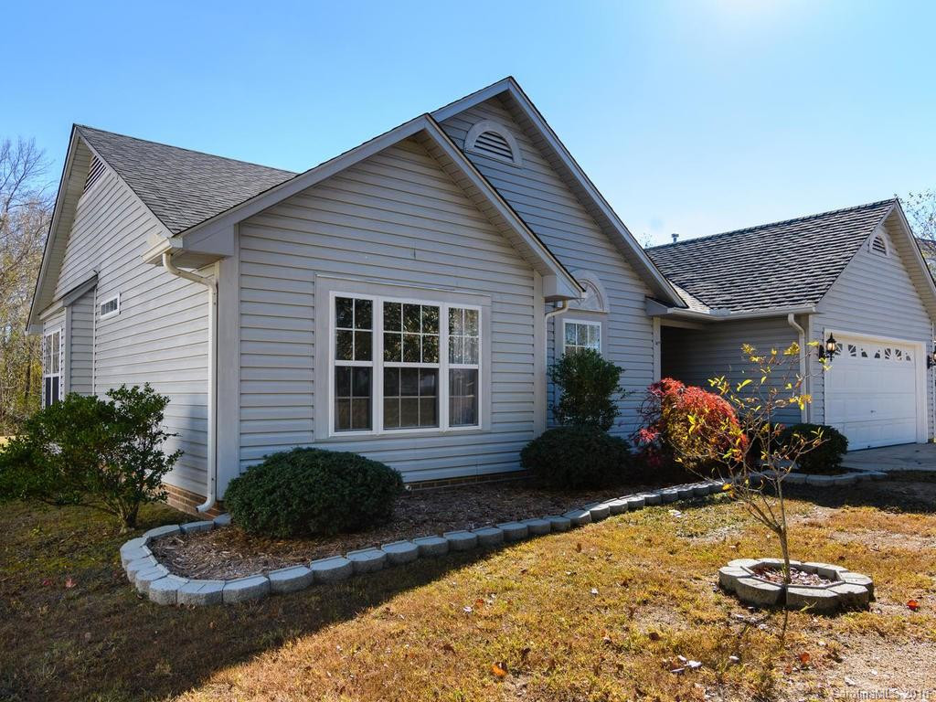 1042 Thorncrest Drive - Photo 3