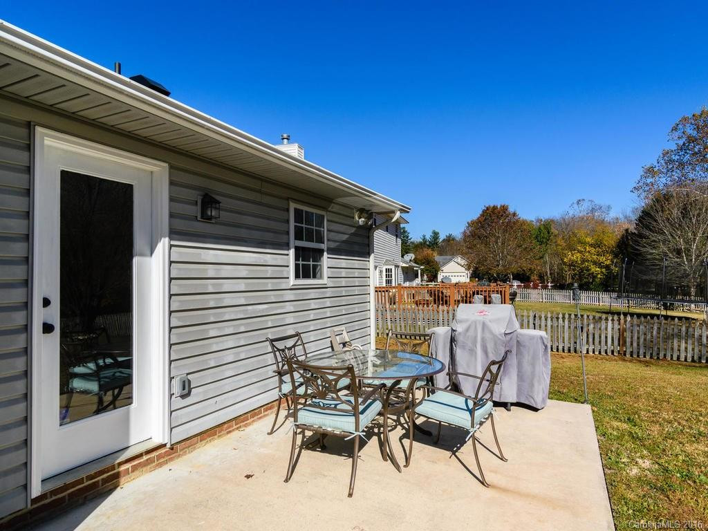1042 Thorncrest Drive - Photo 21
