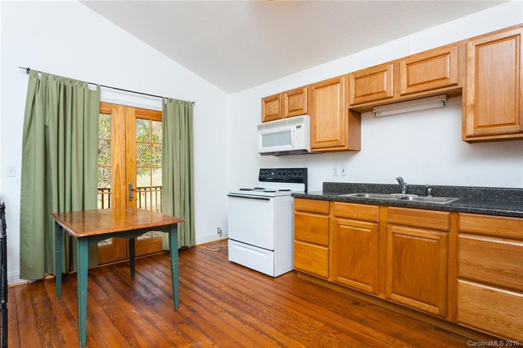 1554 Pisgah Highway - Photo 13