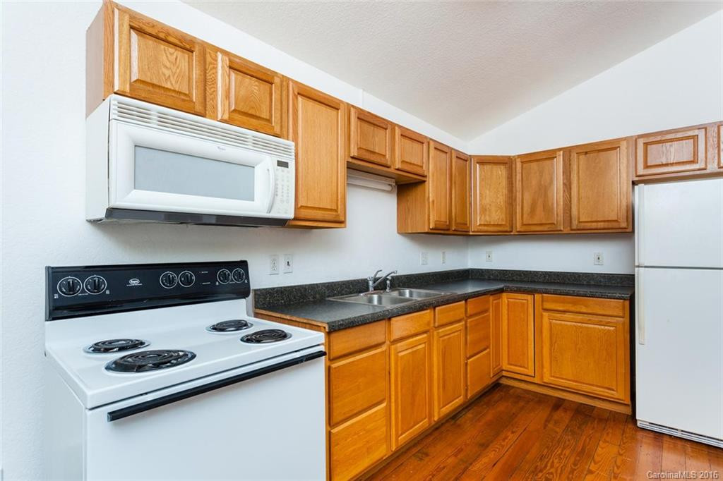 1554 Pisgah Highway - Photo 14