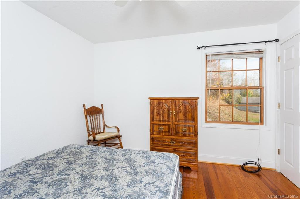 1554 Pisgah Highway - Photo 15