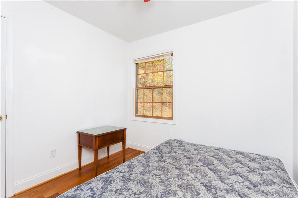 1554 Pisgah Highway - Photo 16